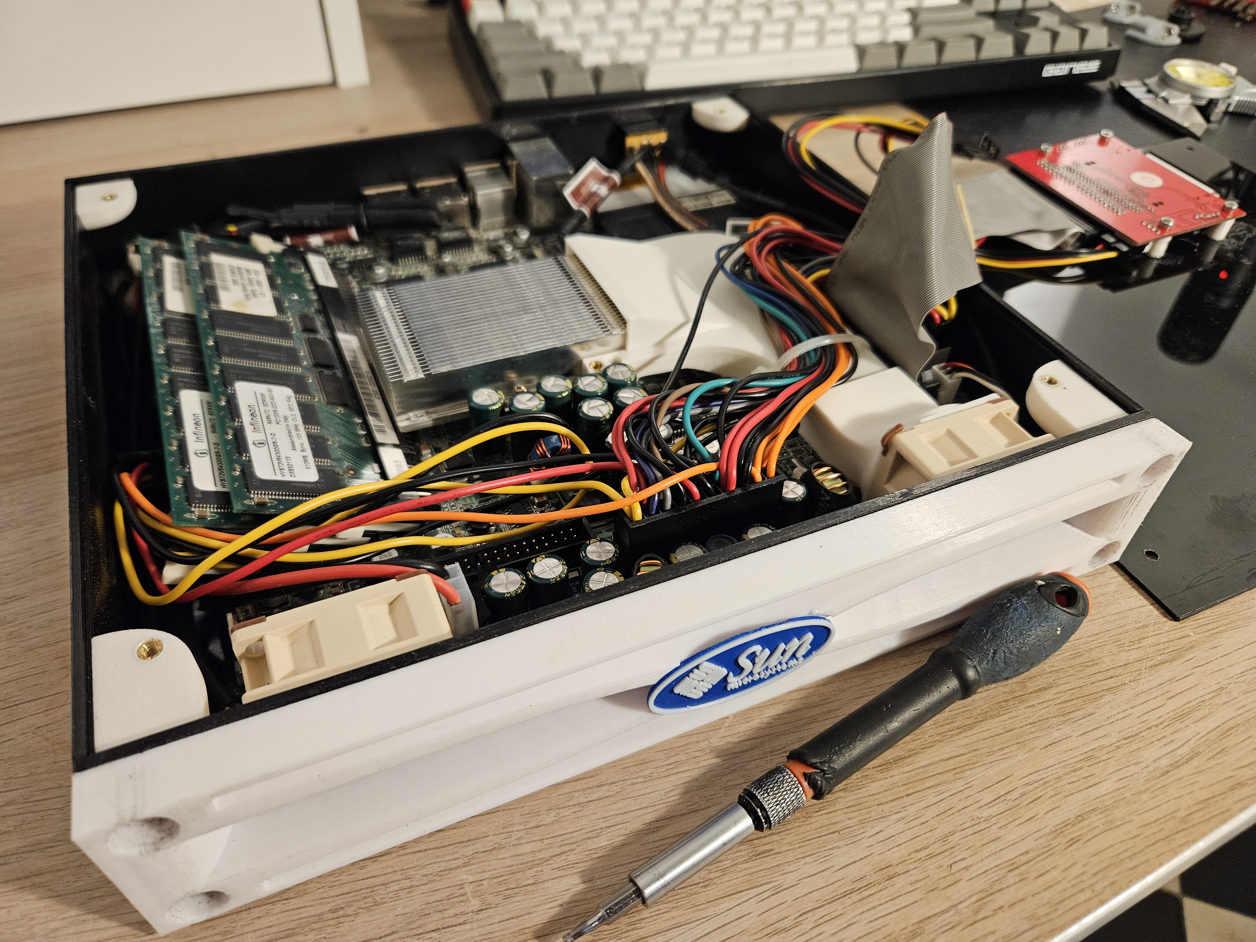 sun case inside and cable management