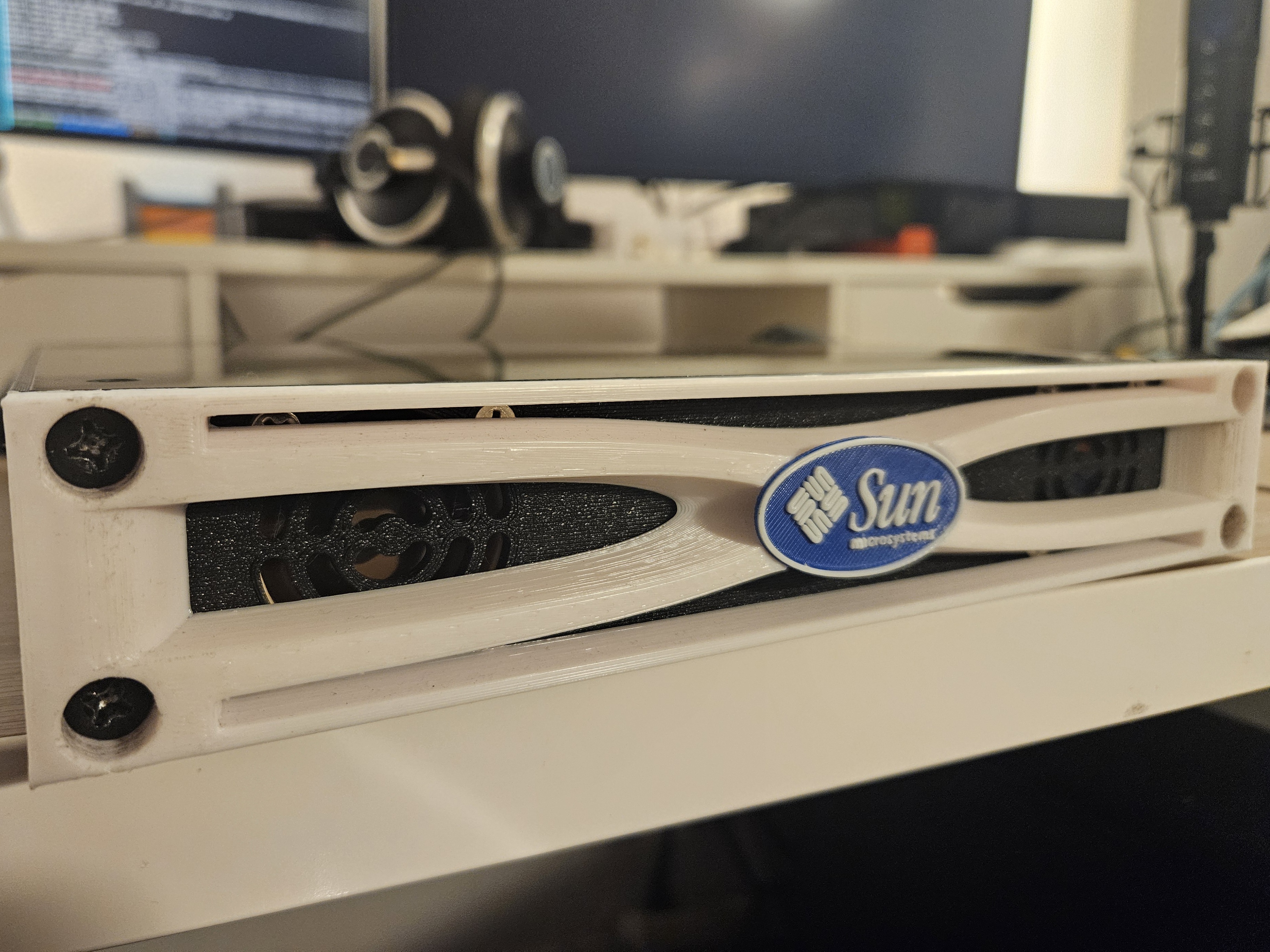SunFire V100 Custom Case - Front